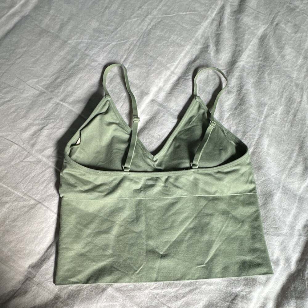 Streetwear Society Women’s XS/S Green Solid Wireless Stretchy Knit Tank Bralette - Picture 2 of 4